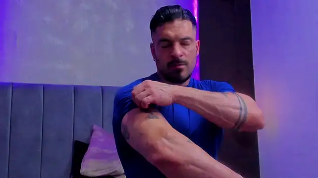 Webkamerová show dennis__coxx