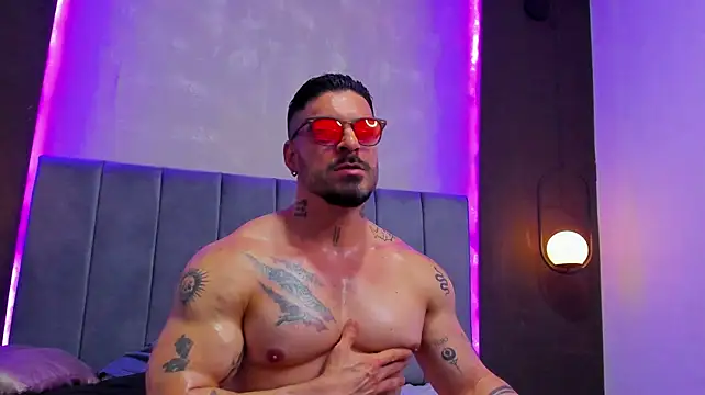 הופעת וובקאם של dennis__coxx