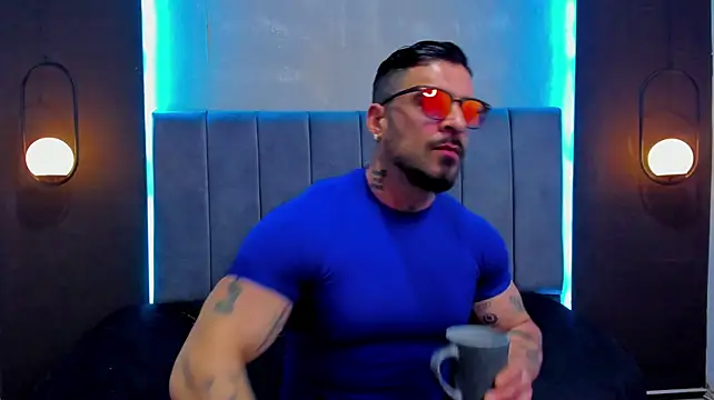 dennis__coxxn Webbikameraesitys