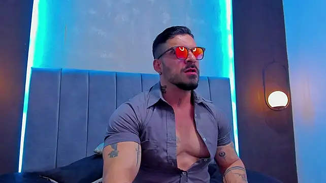 Show modela dennis__coxx na web-kameri