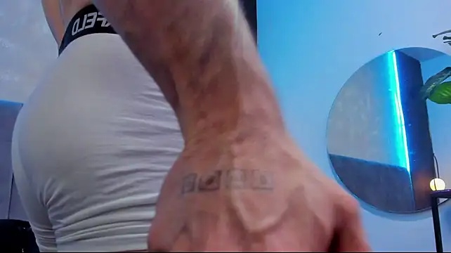 Show de dennis__coxx na webcam