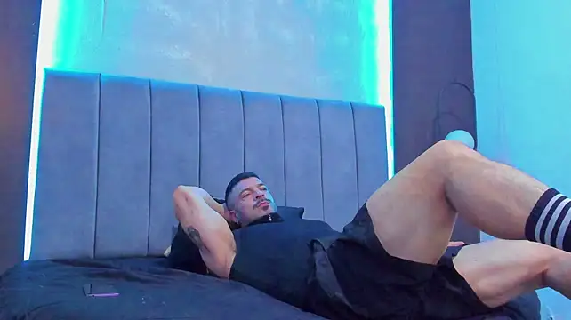dennis__coxx's Webcam Show
