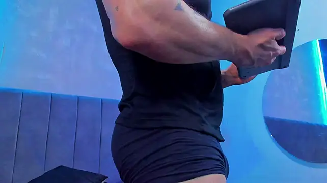 הופעת וובקאם של dennis__coxx