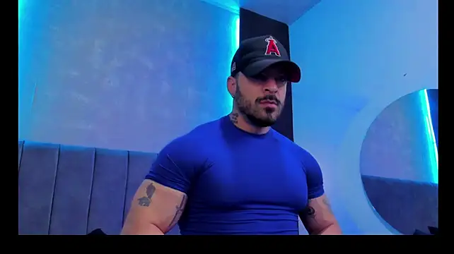 הופעת וובקאם של dennis__coxx