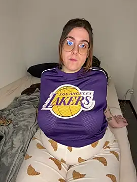 XXX chat uživo modela ChanelKhen