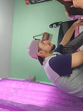 הופעת וובקאם של Puka_and_Garu