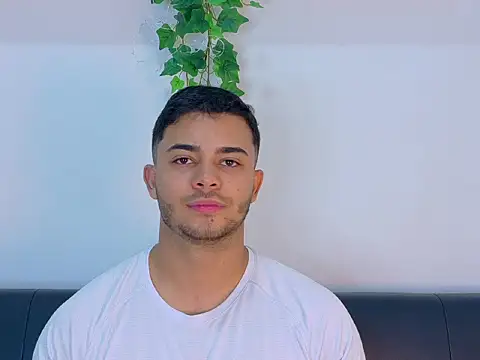 TylerWest_のウェブカメラショー