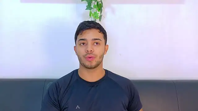 TylerWest_ Show Webcam