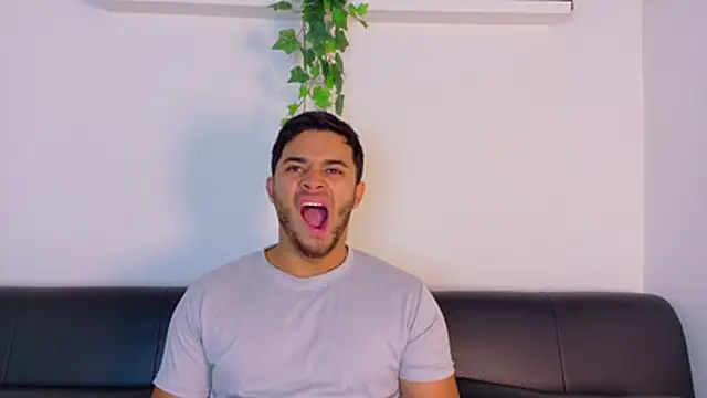 عرض كام TylerWest_