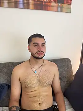 Show modela AmadeoWild na web-kameri