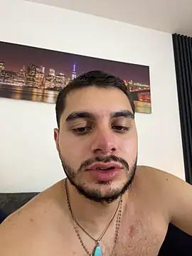 AmadeoWild webcam show