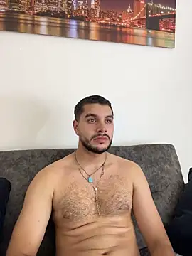 AmadeoWild Webcam show