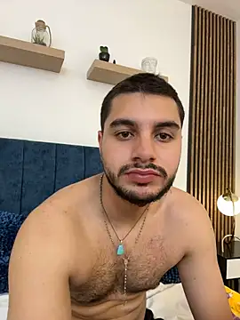 AmadeoWild Webcamshow