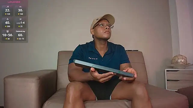 FusionFit's Live XXX Chat