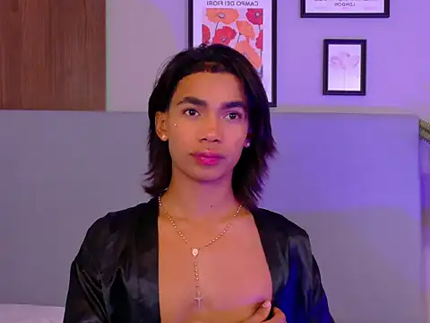 AlanCuute Webcamshow