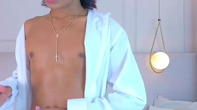 AlanCuute Webcamshow