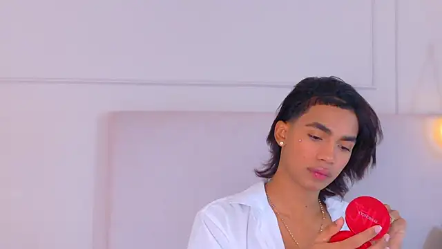 AlanCuute – webcam-show
