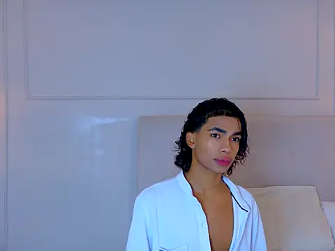 AlanCuute Webcam show