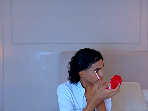 Show de AlanCuute na webcam