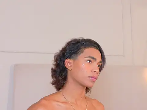 AlanCuute Show Webcam