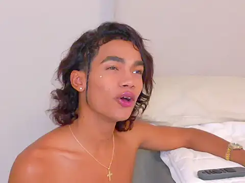 AlanCuute Webcam-Show