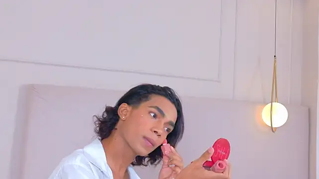 AlanCuute Webcam Show
