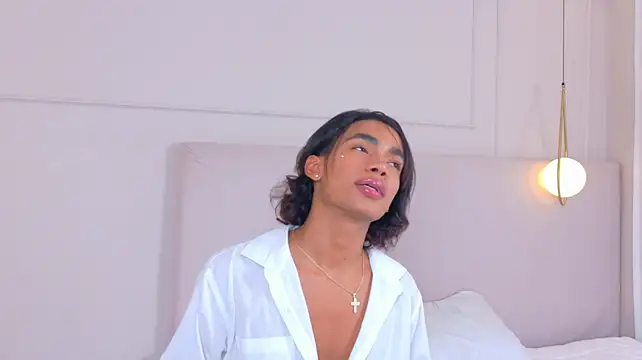 Show modela AlanCuute na web-kameri