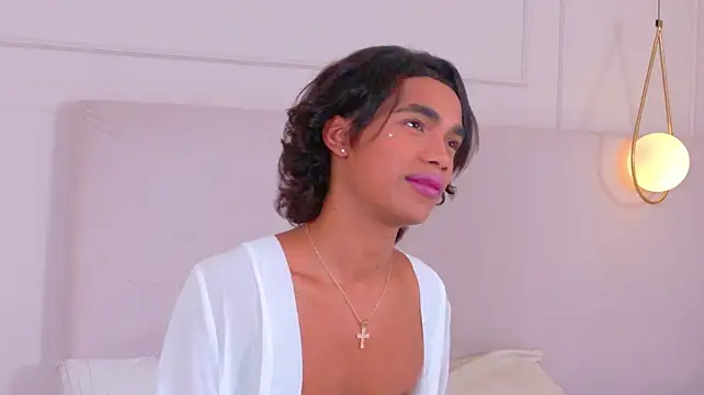 AlanCuute Шоу с уебкамера