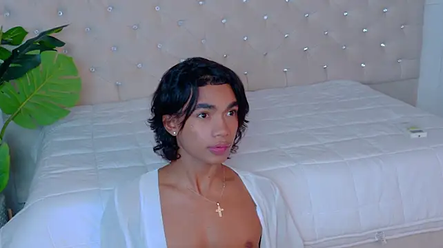 AlanCuute Webcam Show