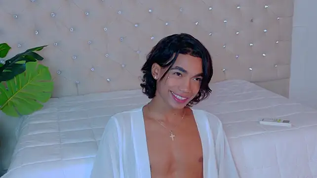 AlanCuute's Webcam Show