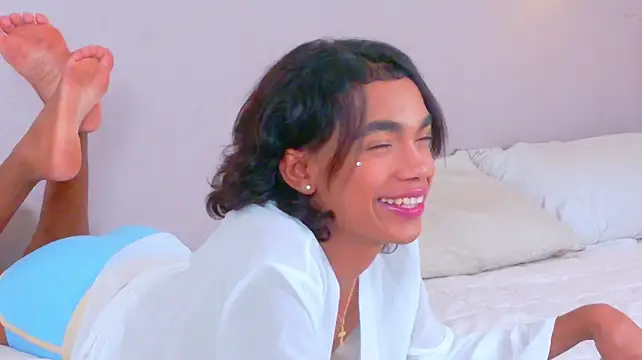 AlanCuute 在線直播表演