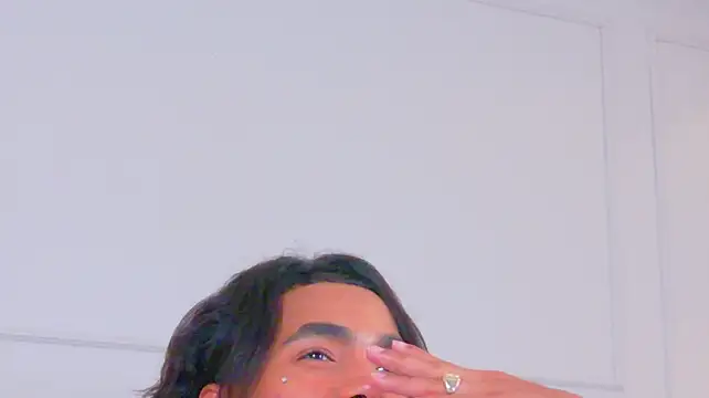 AlanCuute's Webcam Show