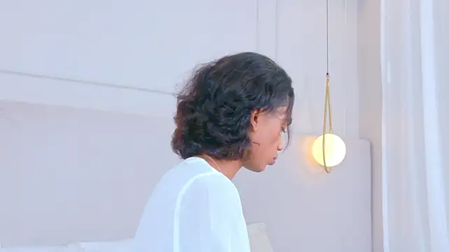 AlanCuute Webcamshow