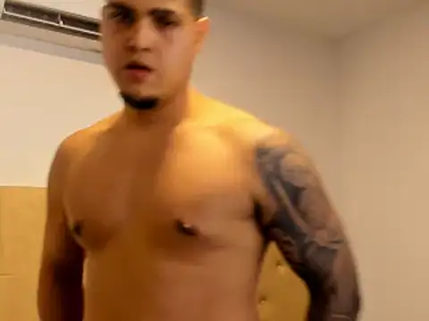 Latinboyco77 Webcam show