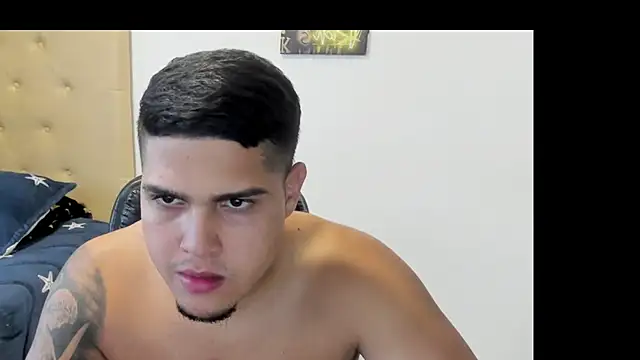 Latinboyco77 webcam show