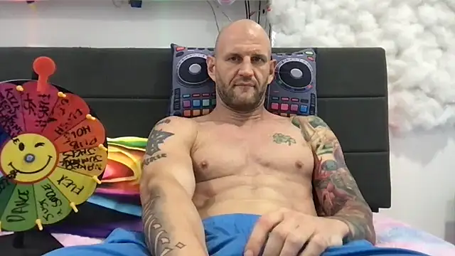 brianomally Шоу с уебкамера