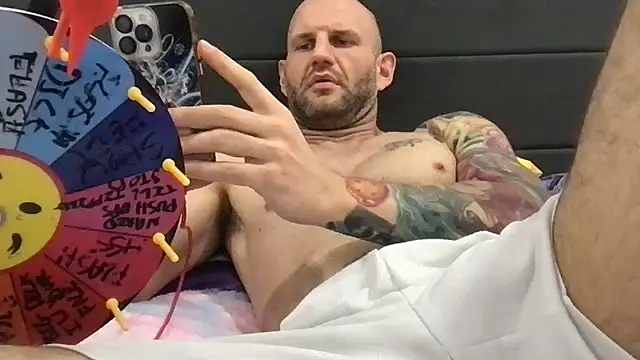 brianomally Шоу с уебкамера