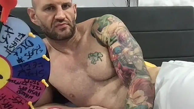 عرض كام brianomally
