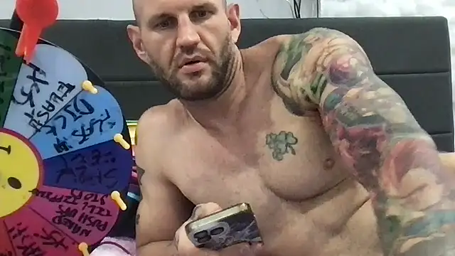 brianomally 在線直播表演