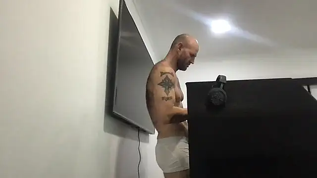brianomally Шоу с уебкамера