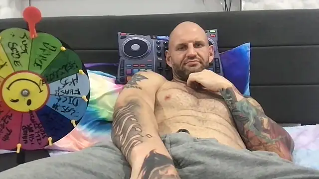 Show de brianomally na webcam