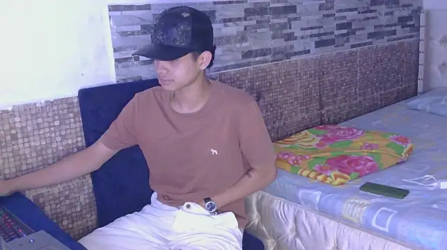 Show modela lolo_pollas na web-kameri