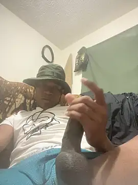 Akaza24 Webcam Show