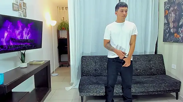 Latinhott_crazysex Webcam-Show
