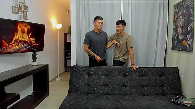 הופעת וובקאם של Latinhott_crazysex