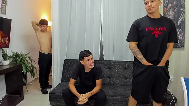 โชว์เว็บแคมของ Latinhott_crazysex