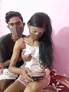 Chat +18 de Hotty_couple12 ao vivo