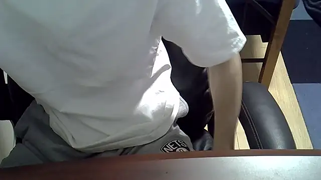 taichi_11's Webcam Show