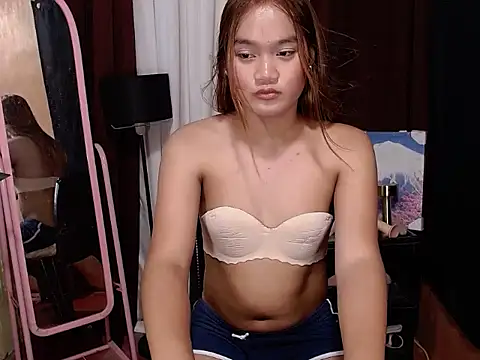 ur_morenagirl Show Webcam