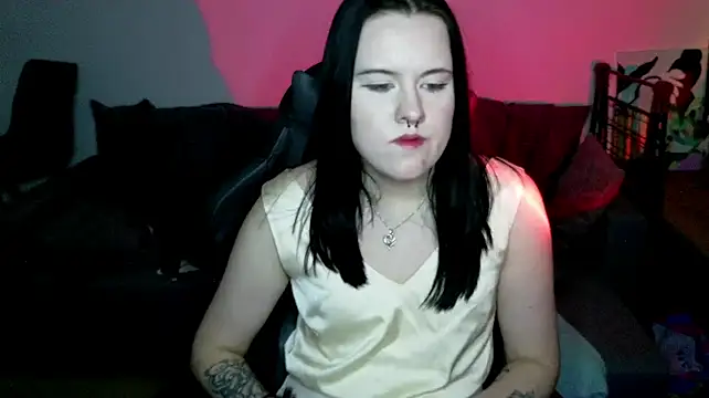 KattieOvdenk Pertunjukan Webcam